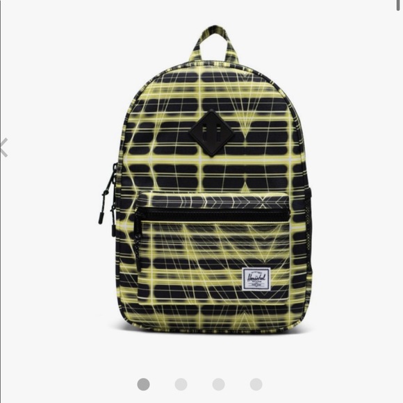 Herschel Supply Company Other - NWT Herschel Heritage Backpack XL Youth
